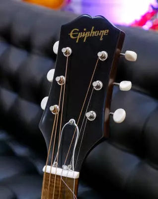 Epiphone - Inspired by Gibson J-45 - Aged Vintage Sunburst 2